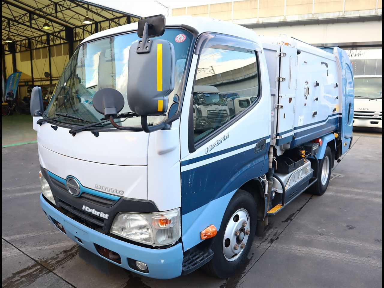 日野 デュトロ 小型 パッカー車(塵芥車) 巻き込み式 TSG-XKU600X｜画像1