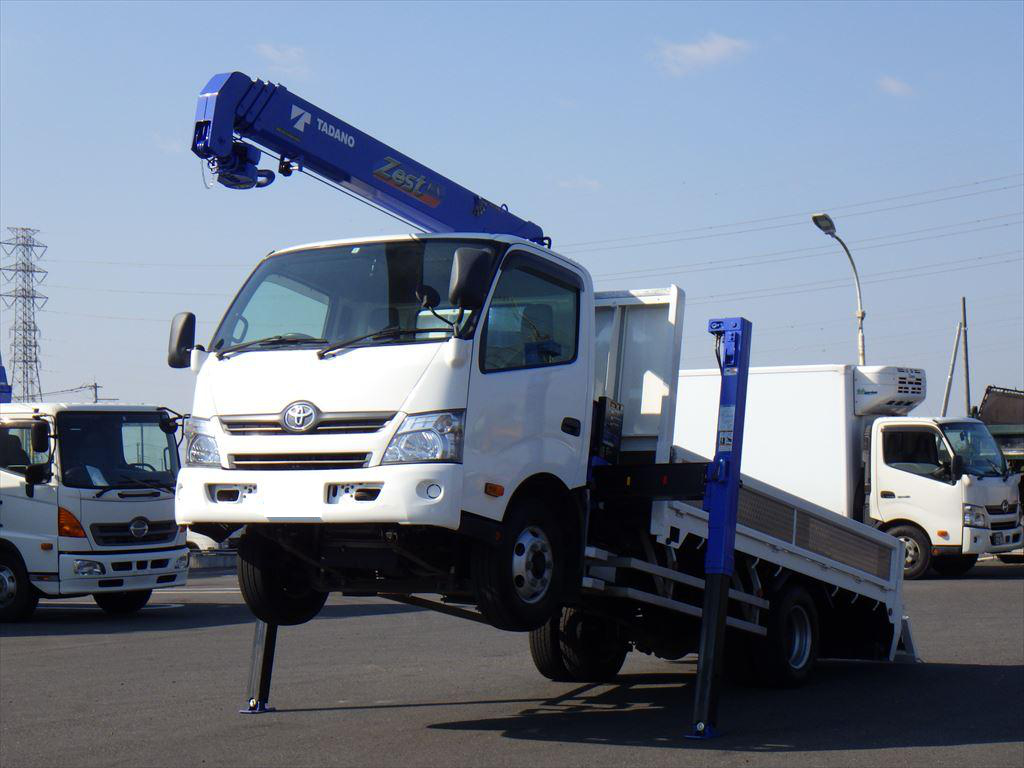 トヨタ ダイナ 小型 車両重機運搬 4段クレーン ラジコン｜画像1