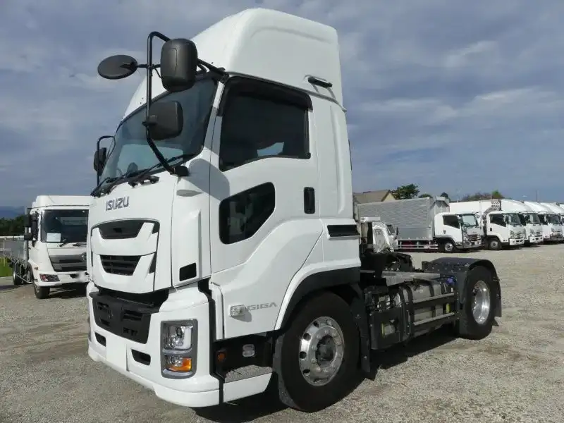 いすゞ ギガ 大型 トラクター ハイルーフ 1デフ の中古トラック【車両No.176870】
