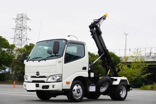 日野 デュトロ 小型 アームロール シングルホイスト 2KG-XZU605M の中古トラック【車両No.176889】
