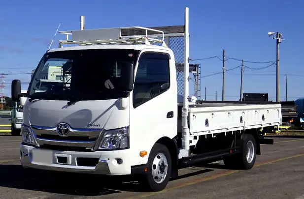 トヨタ ダイナ 小型 平ボディ 2RG-XZU712 R2 の中古トラック【車両No.177011】