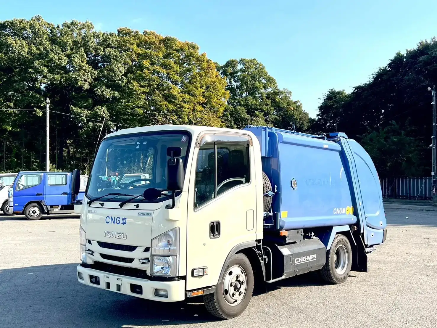 いすゞ エルフ 小型 パッカー車 プレス式 TFG-NMR82ZAN の中古トラック【車両No.177007】