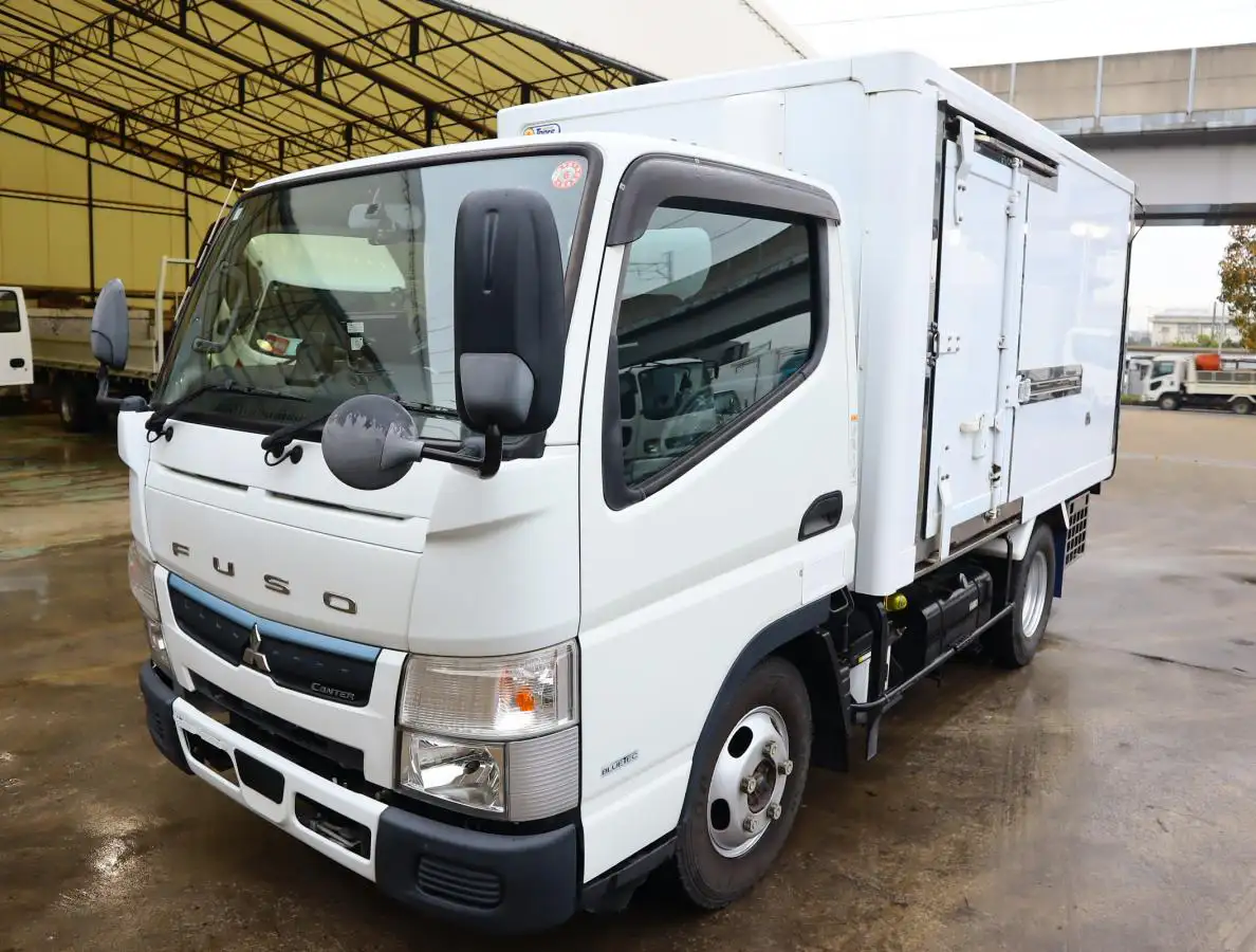 三菱 キャンター 小型 冷凍冷蔵 低温 2室 の中古トラック【車両No.177256】