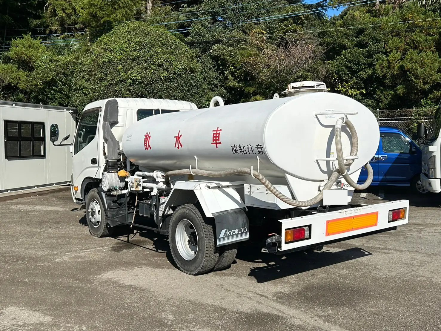 日野 デュトロ 小型 タンク車 散水車 BDG-XZU404Xの中古トラック画像4