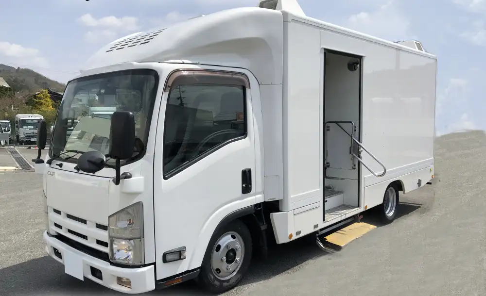 いすゞ エルフ 小型 特殊車両 TKG-NMR85AN H26 の中古トラック【車両No.177716】
