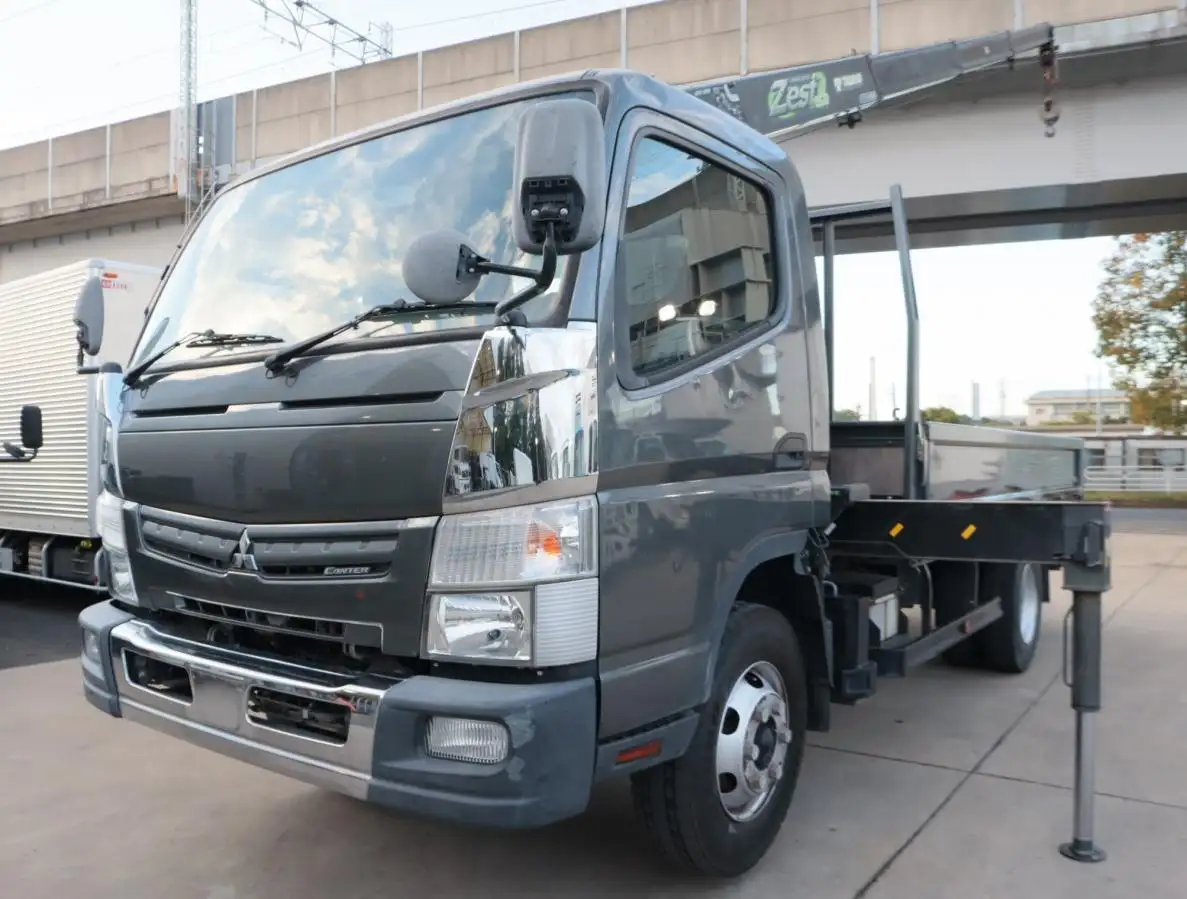 三菱 キャンター 小型 クレーン付 4段 ラジコン の中古トラック【車両No.177710】