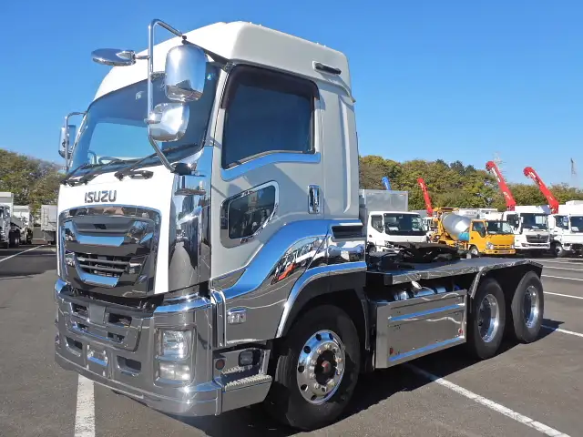 いすゞ ギガ 大型 トラクター ハイルーフ 2デフ の中古トラック【車両No.177781】