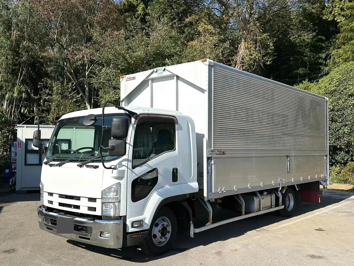 いすゞ フォワード 中型/増トン ウイング エアサス ベッド の中古トラック【車両No.177951】