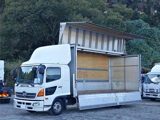 日野 レンジャー 中型/増トン ウイング 床鉄板 ベッド｜画像1