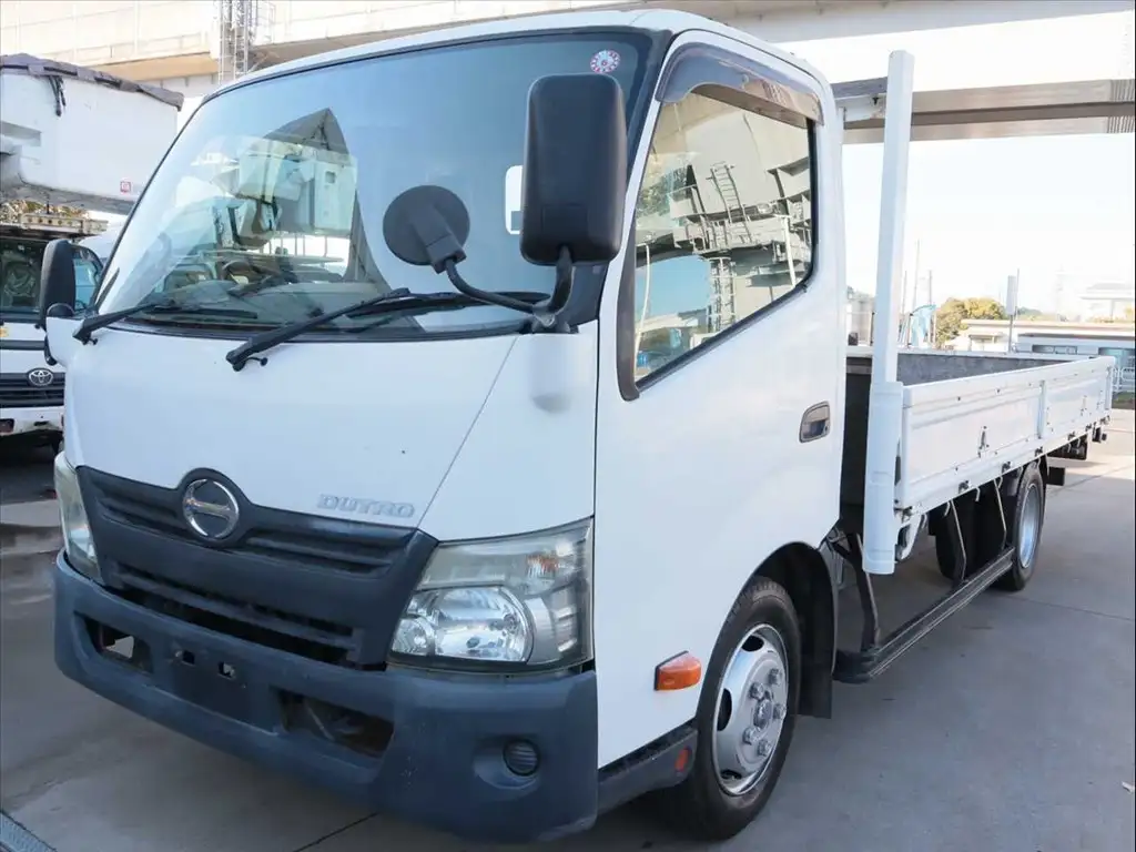 日野 デュトロ 小型 平ボディ SkG-XZC710M H23 の中古トラック【車両No.178040】