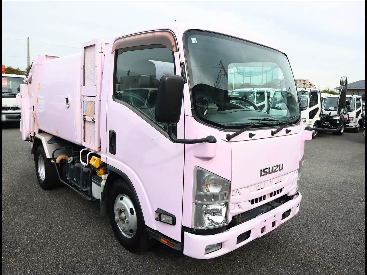 いすゞ エルフ 小型 パッカー車(塵芥車) 巻き込み式 TPG-NMR85Nの中古トラック画像2