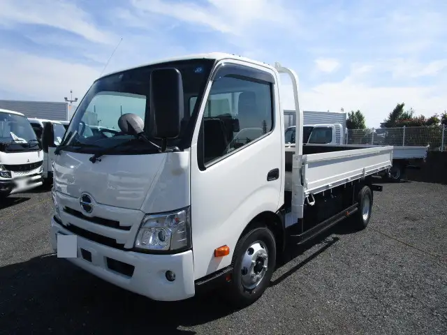 日野 デュトロ 小型 平ボディ 2KG-XZU710M R5 の中古トラック【車両No.178090】