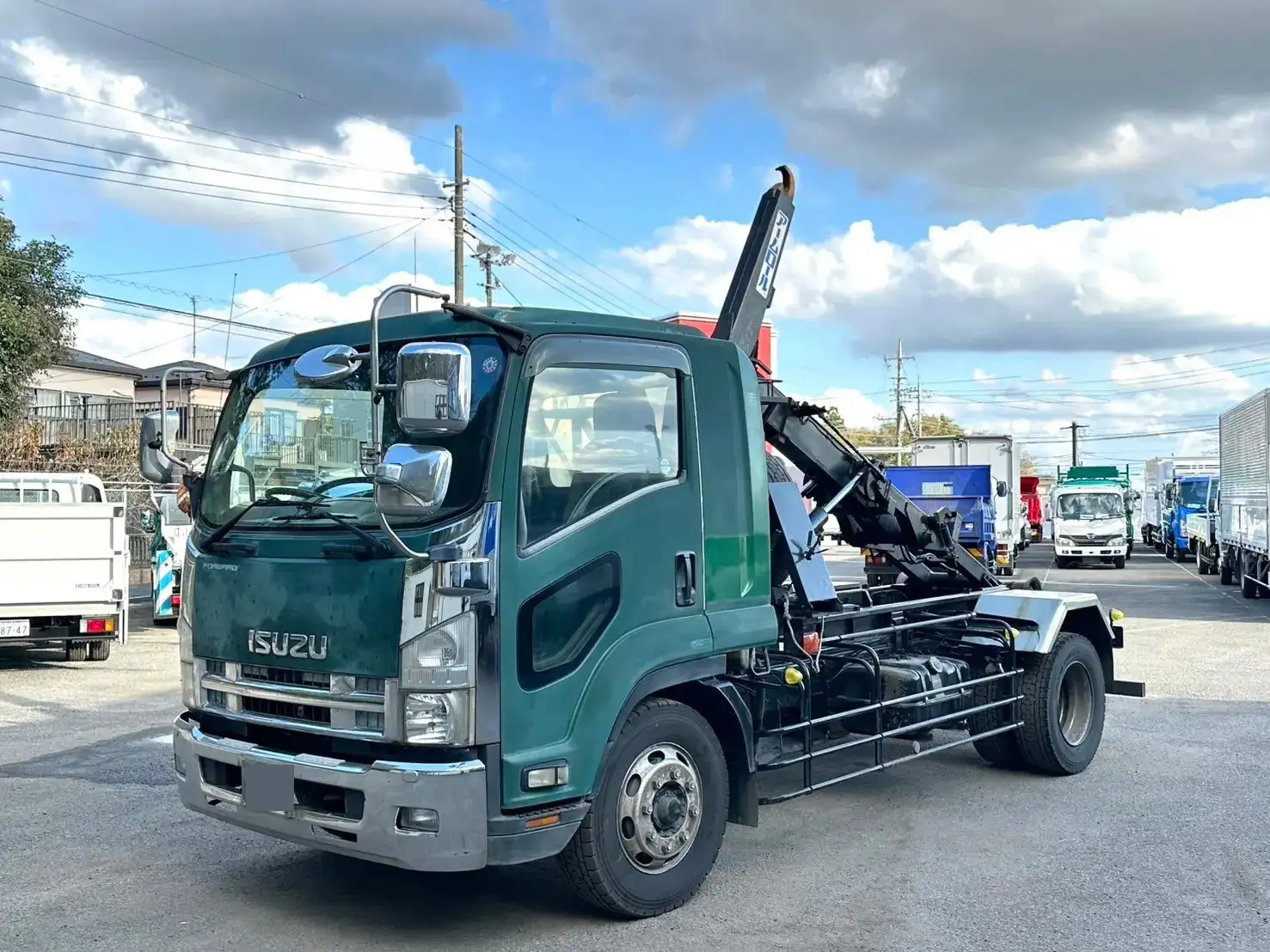 いすゞ フォワード 中型/増トン アームロール ツインホイスト ベッド の中古トラック【車両No.178367】