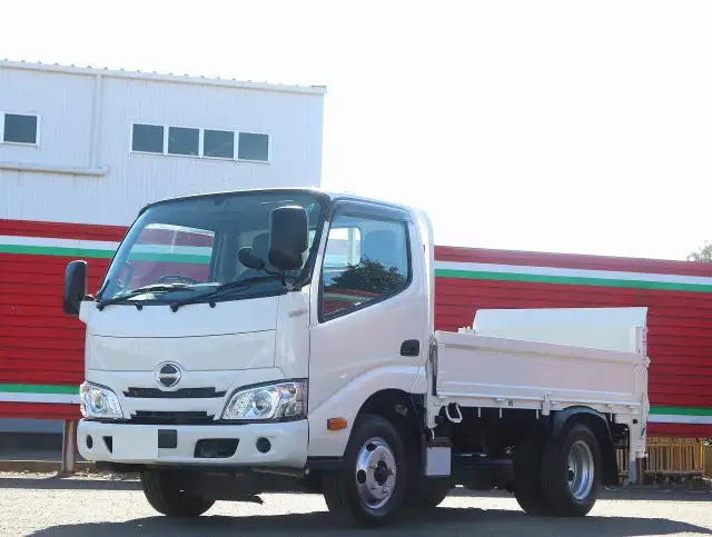 日野 デュトロ 小型 平ボディ パワーゲート 2RG-XZU605M の中古トラック【車両No.178774】