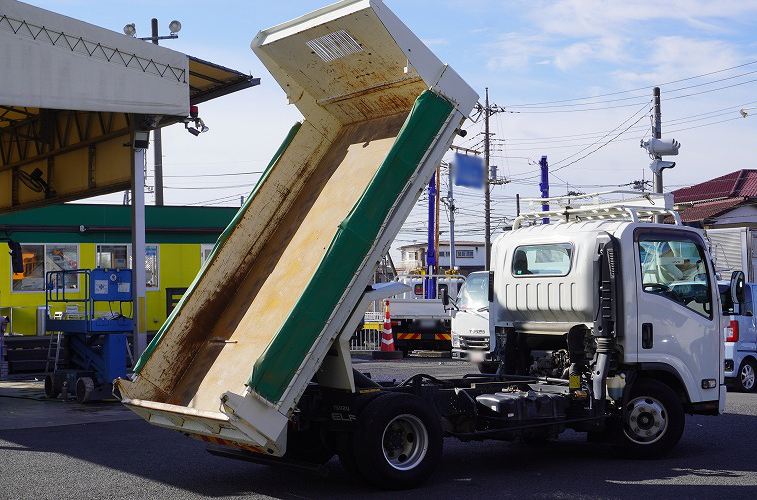 いすゞ エルフ 小型 ダンプ ローダー 強化の中古トラック画像4