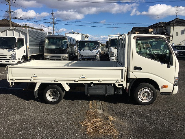 トヨタ ダイナ 小型 平ボディ 3BF-TRY230 R3の中古トラック画像2