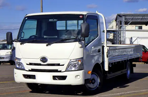 日野 デュトロ 小型 平ボディ 2RG-XZU710M R2 の中古トラック【車両No.178940】