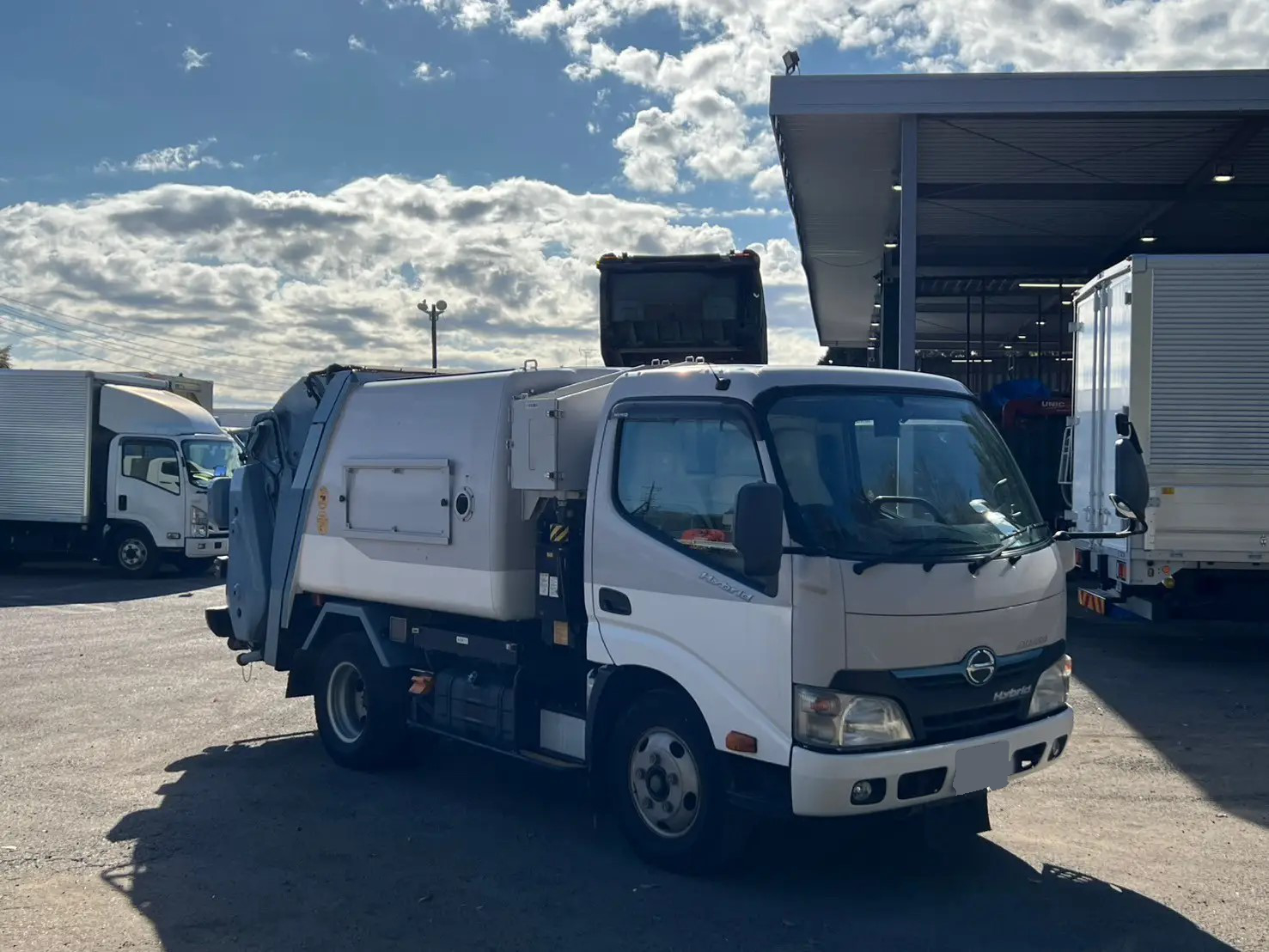 日野 デュトロ 小型 パッカー車(塵芥車) 巻き込み式 回転ダンプ式の中古トラック画像2