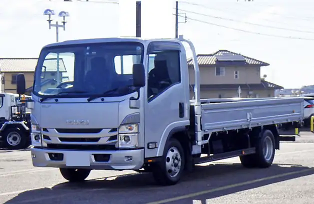 いすゞ エルフ 小型 平ボディ 2PG-NPR88AR R4 の中古トラック【車両No.179325】