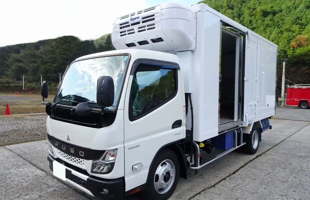 三菱 キャンター 小型 冷凍冷蔵 低温 スタンバイ の中古トラック【車両No.180062】