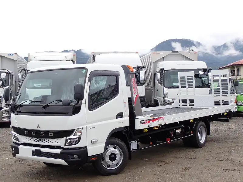 三菱 キャンター 小型 車両重機運搬 ラジコン ウインチ の中古トラック【車両No.180222】