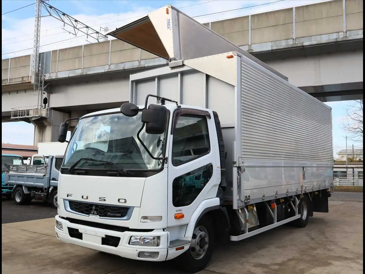 三菱 ファイター 中型/増トン ウイング エアサス 2KG-FK74F の中古トラック【車両No.180111】