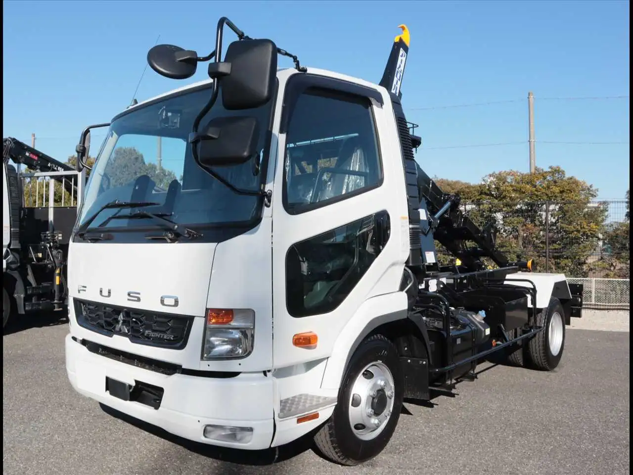 三菱 ファイター 中型/増トン アームロール ツインホイスト 2KG-FK72F の中古トラック【車両No.180518】
