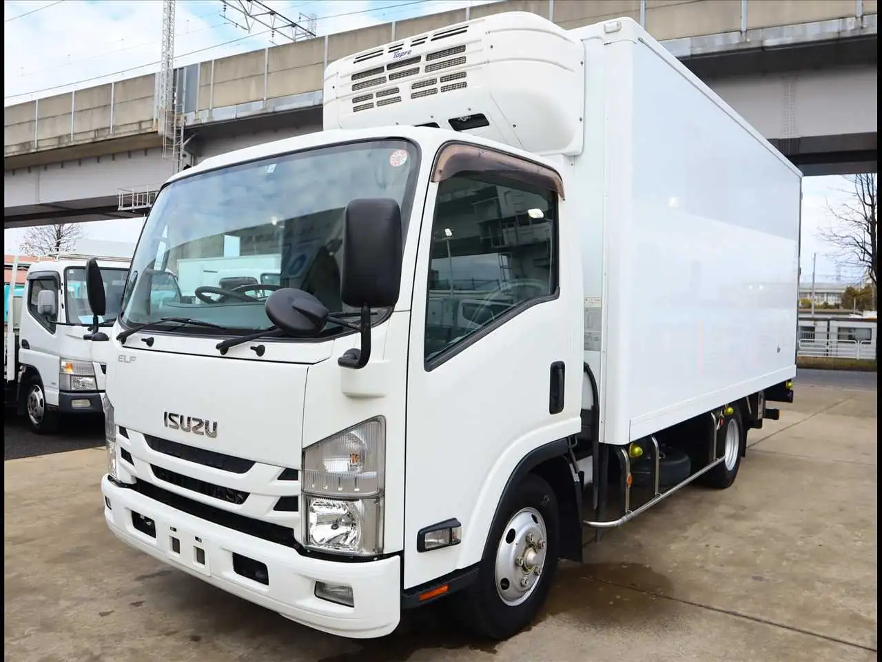 いすゞ エルフ 小型 冷凍冷蔵 中温 パワーゲート の中古トラック【車両No.180500】