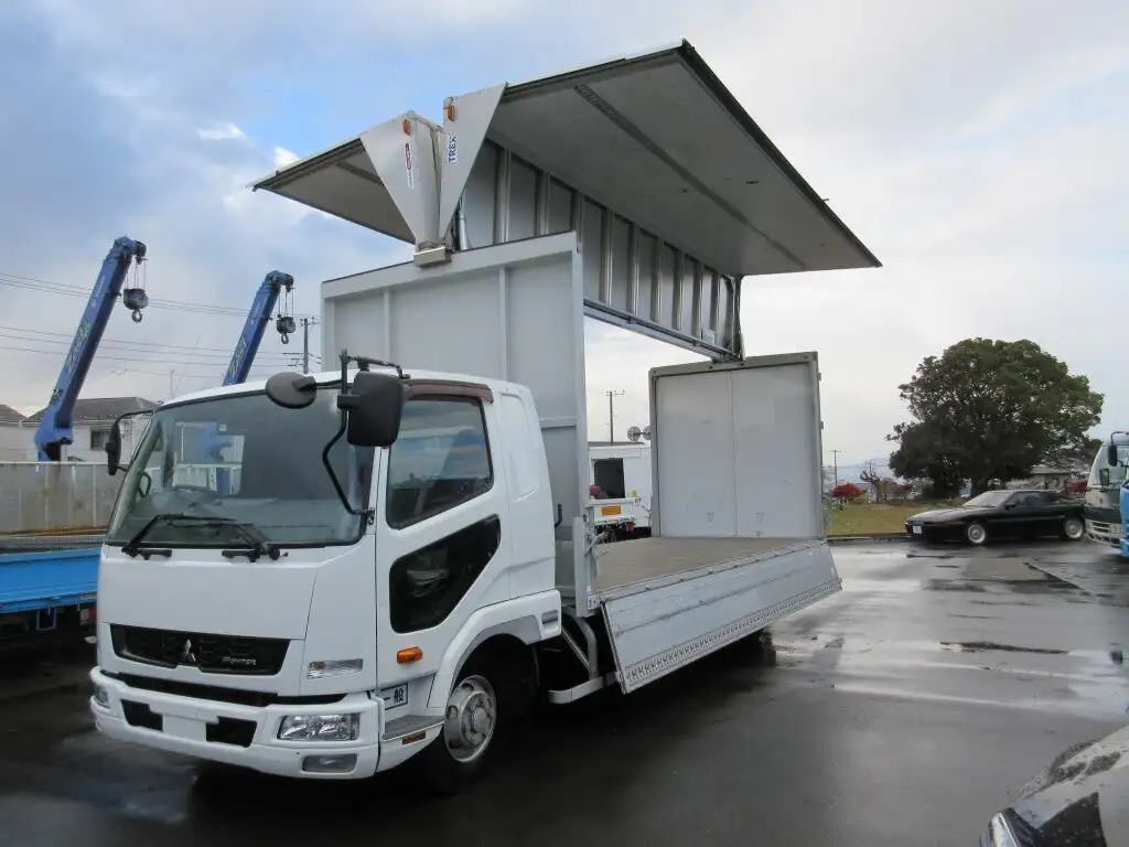 三菱 ファイター 中型/増トン ウイング エアサス ベッド の中古トラック【車両No.180586】