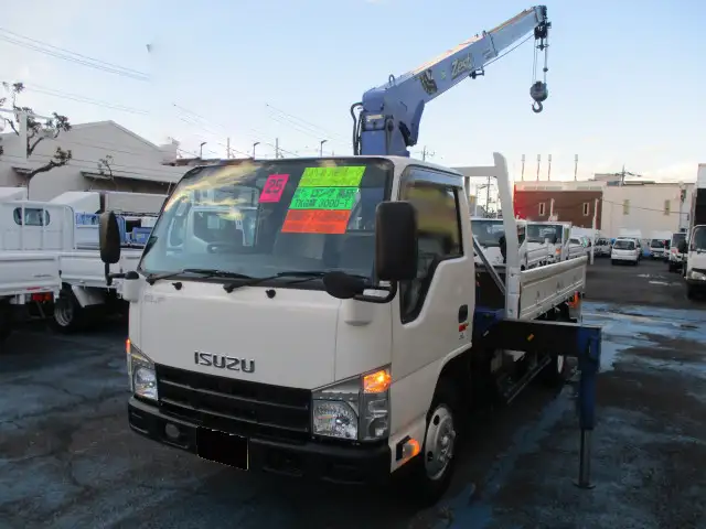 いすゞ エルフ 小型 クレーン付 3段 ラジコン の中古トラック【車両No.180862】
