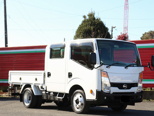 日産 アトラス 小型 平ボディ Wキャブ(ダブルキャブ) SKG-TZ2F4の中古トラック画像2