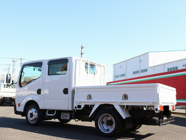 日産 アトラス 小型 平ボディ Wキャブ(ダブルキャブ) SKG-TZ2F4の中古トラック画像4