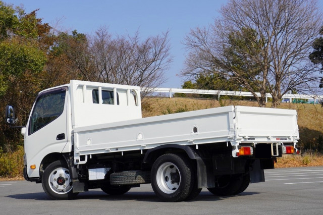 日野 デュトロ 小型 平ボディ TKG-XZU675M( H31/R1の中古トラック画像4