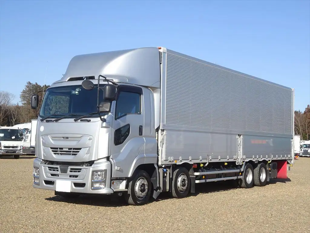 いすゞ ギガ 大型 ウイング エアサス ベッド の中古トラック【車両No.181571】