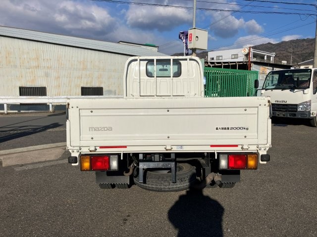 マツダ タイタン 小型 平ボディ 2RG-LJR88A R3の中古トラック画像4