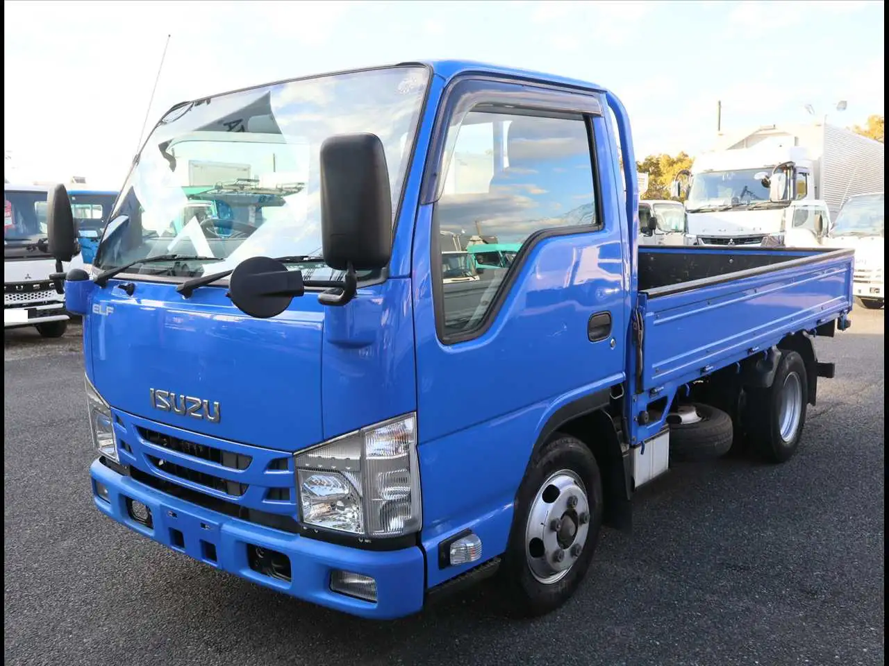 いすゞ エルフ 小型 平ボディ 床鉄板 TRG-NJR85A の中古トラック【車両No.182280】