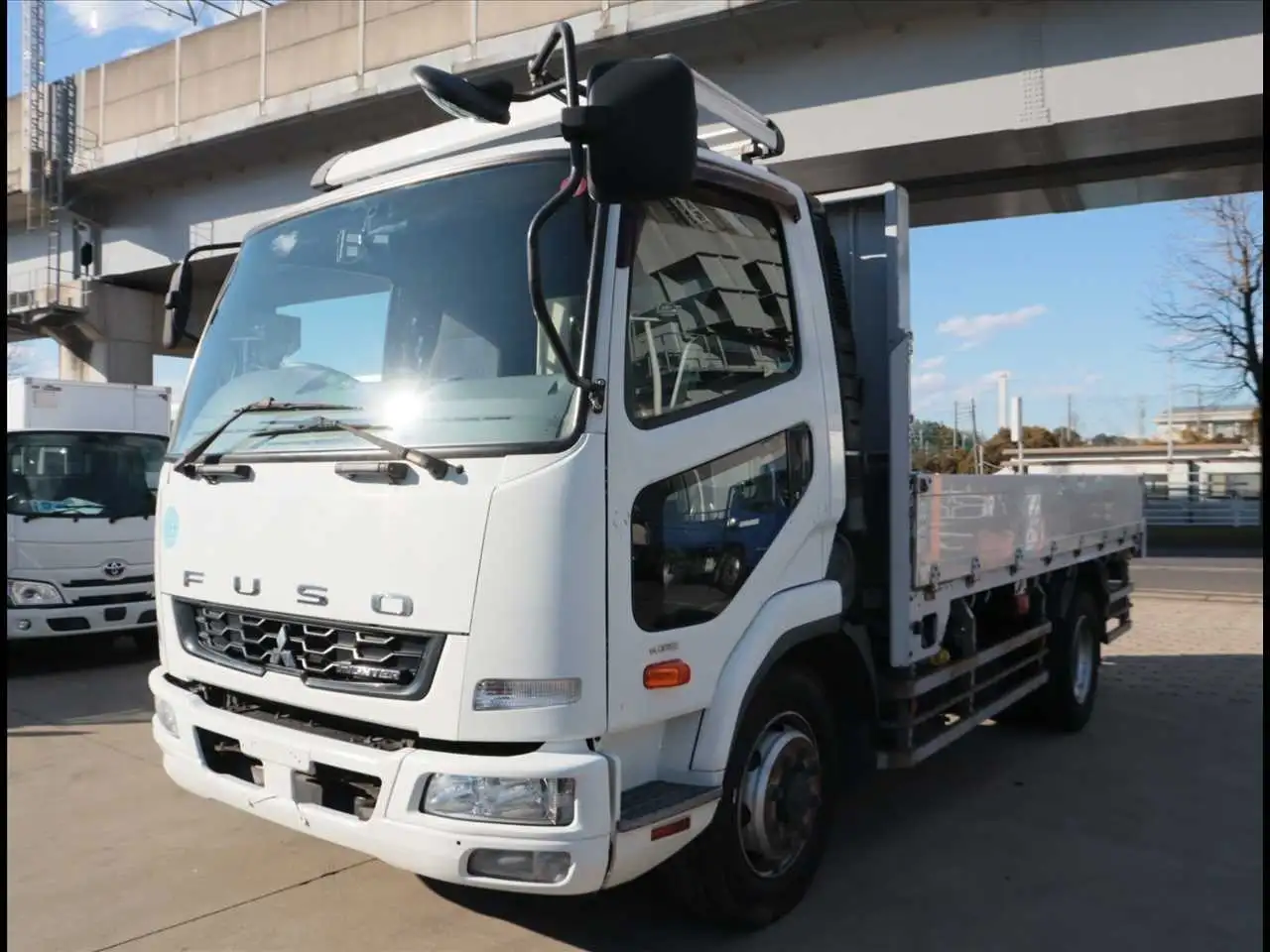 三菱 ファイター 中型/増トン 平ボディ アルミブロック TKG-FK72FY の中古トラック【車両No.182355】