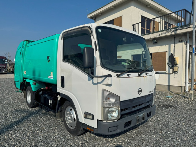 日産 アトラス 小型 パッカー車(塵芥車) 巻き込み式 回転ダンプ式の中古トラック画像2