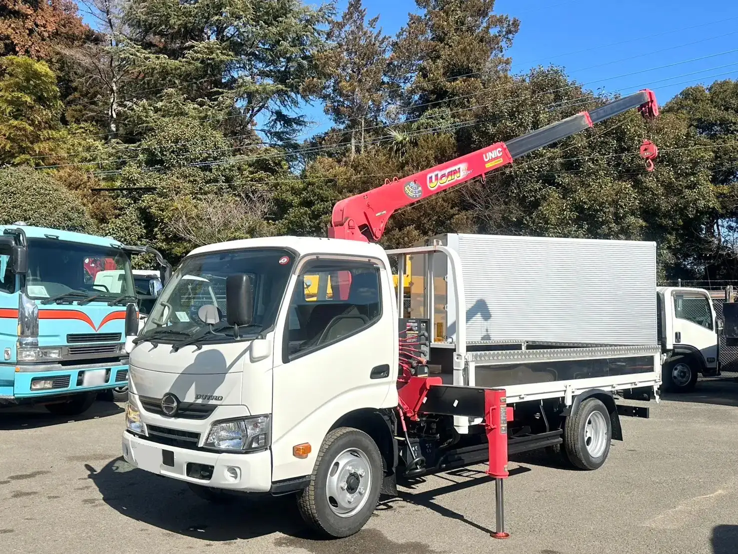 日野 デュトロ 小型 クレーン付 3段 ラジコン の中古トラック【車両No.182530】