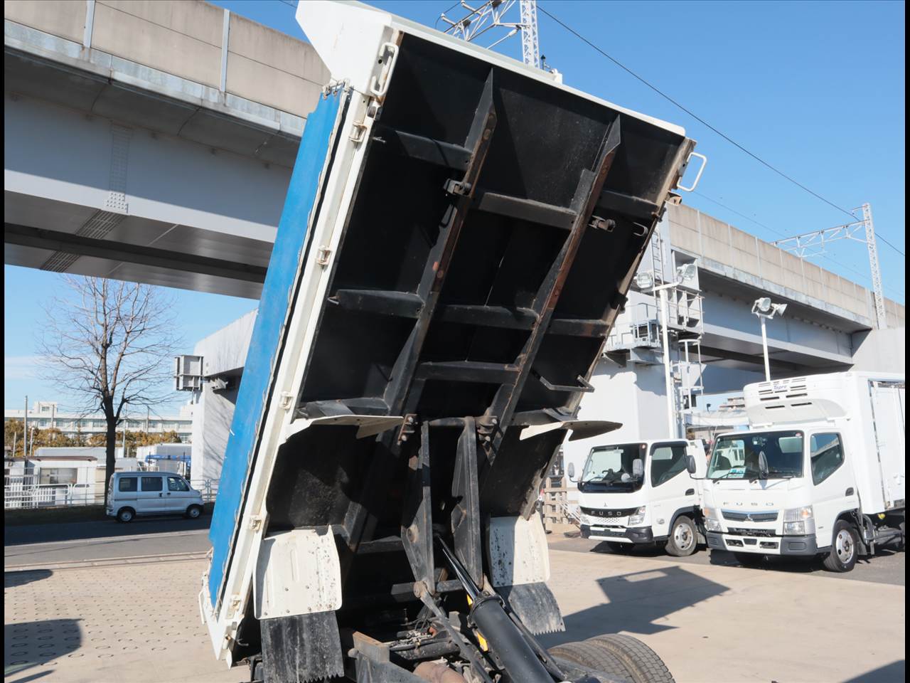 三菱 キャンター 小型 ダンプ 強化 コボレーンの中古トラック画像15