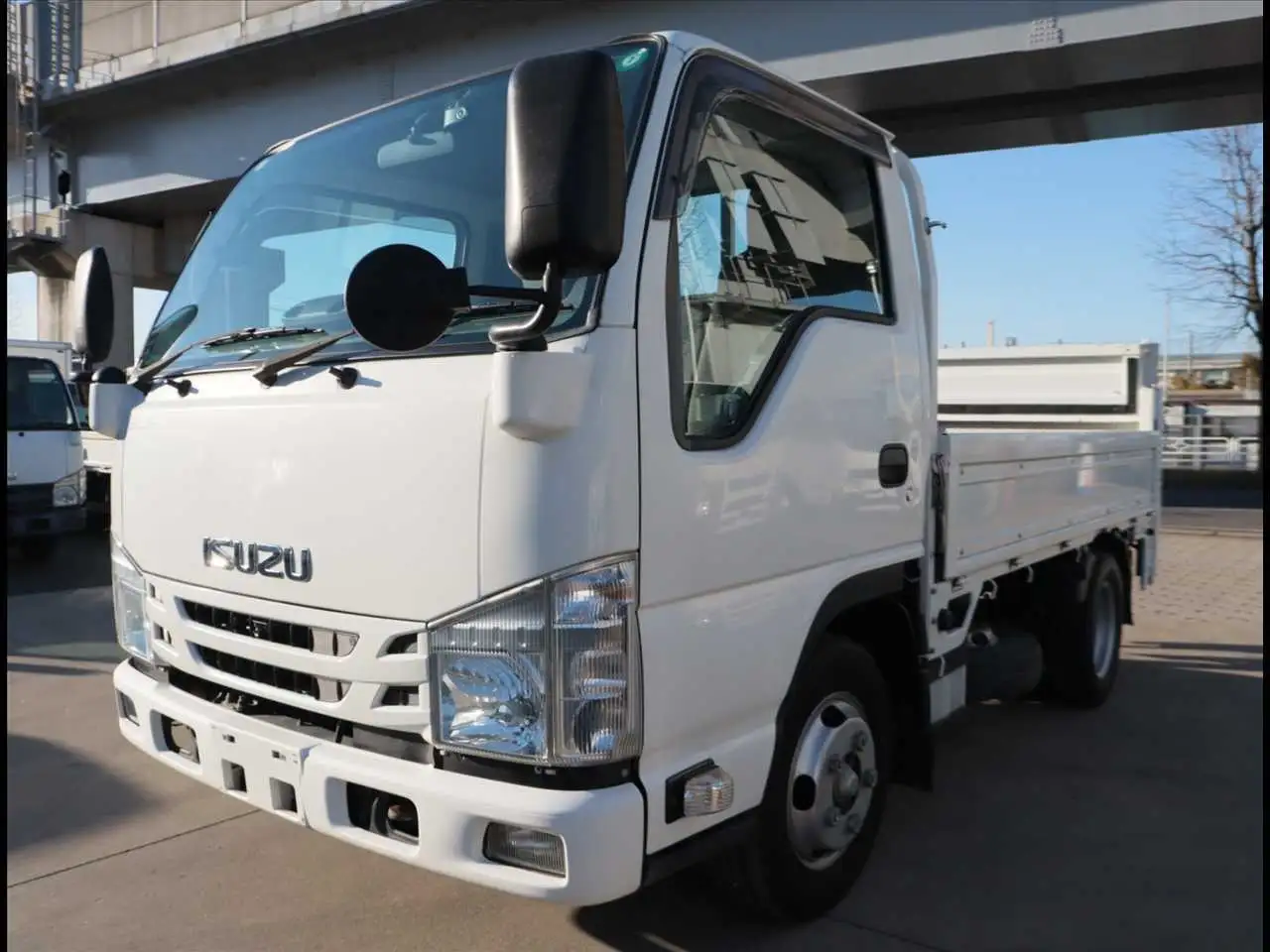 いすゞ エルフ 小型 平ボディ パワーゲート 2RG-NJR88A の中古トラック【車両No.183286】