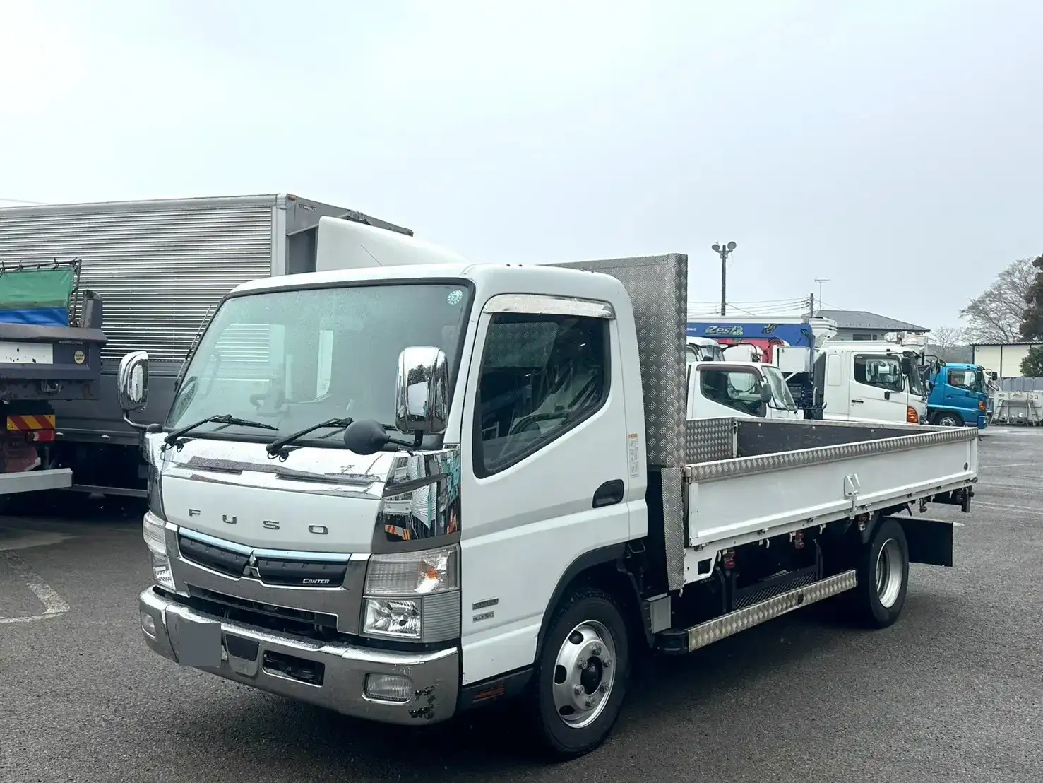 三菱 キャンター 小型 平ボディ 床鉄板 カスタム の中古トラック【車両No.184258】