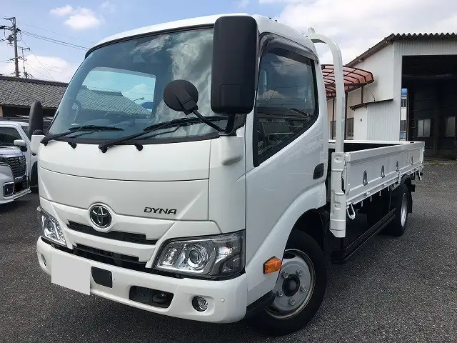 トヨタ ダイナ 小型 平ボディ 2RG-XZU655 R3｜画像1