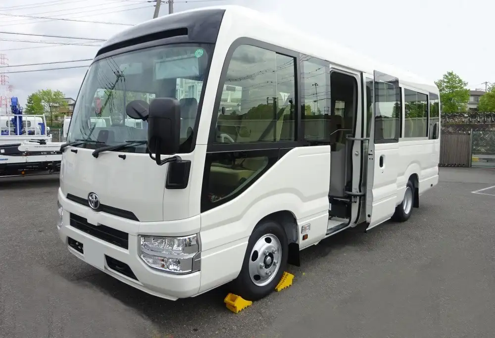 トヨタ コースター 小型 バス マイクロバス 2KG-GDB70｜画像1