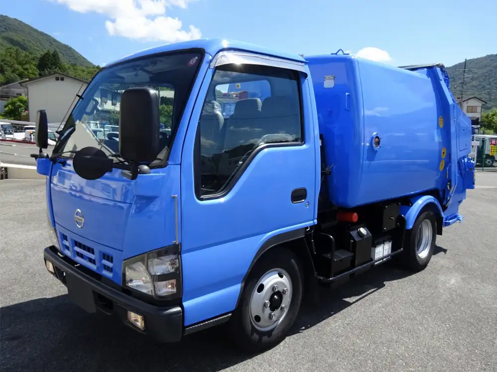日産 アトラス 小型 パッカー車 プレス式 回転ダンプ式｜画像1