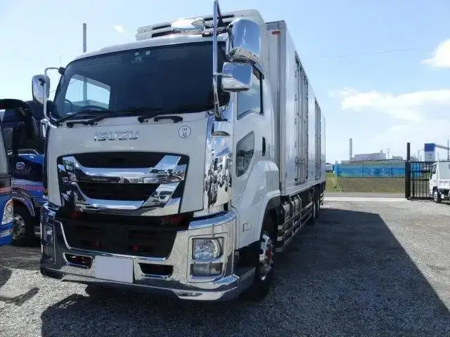 いすゞ ギガ 大型 冷凍冷蔵 低温 キーストン｜画像1
