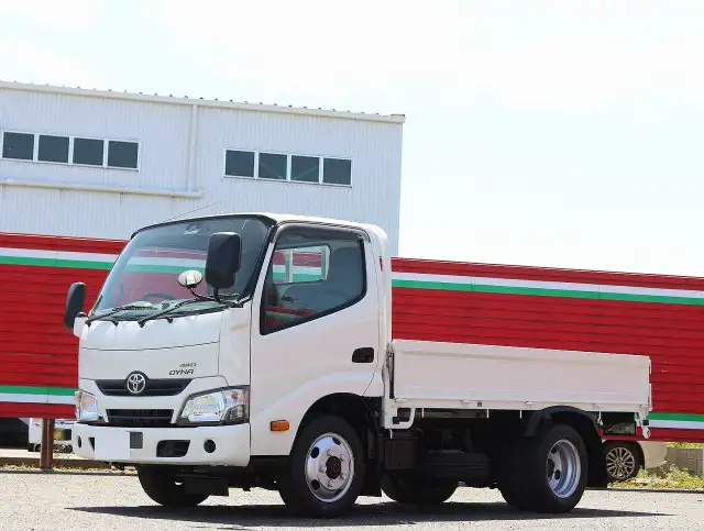 トヨタ ダイナ 小型 平ボディ TKG-XZU675 H30｜画像1