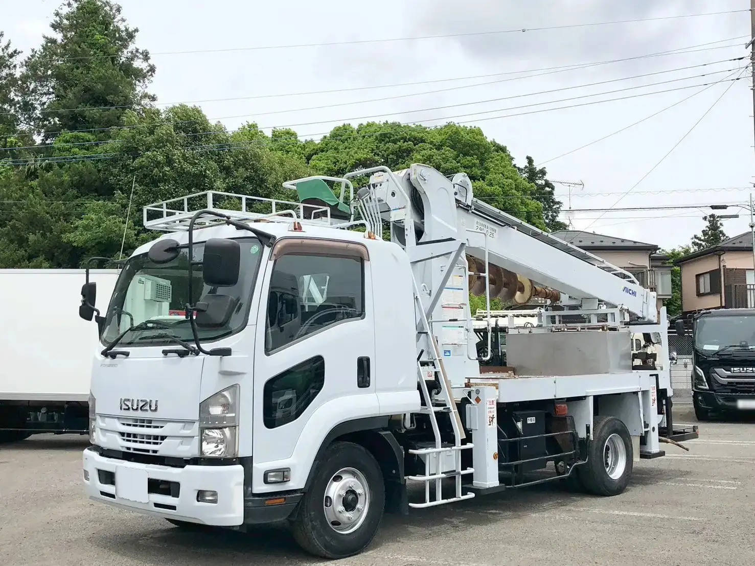 いすゞ フォワード 中型/増トン 高所・建柱車 建柱車 ベッド の中古トラック【車両No.187951】