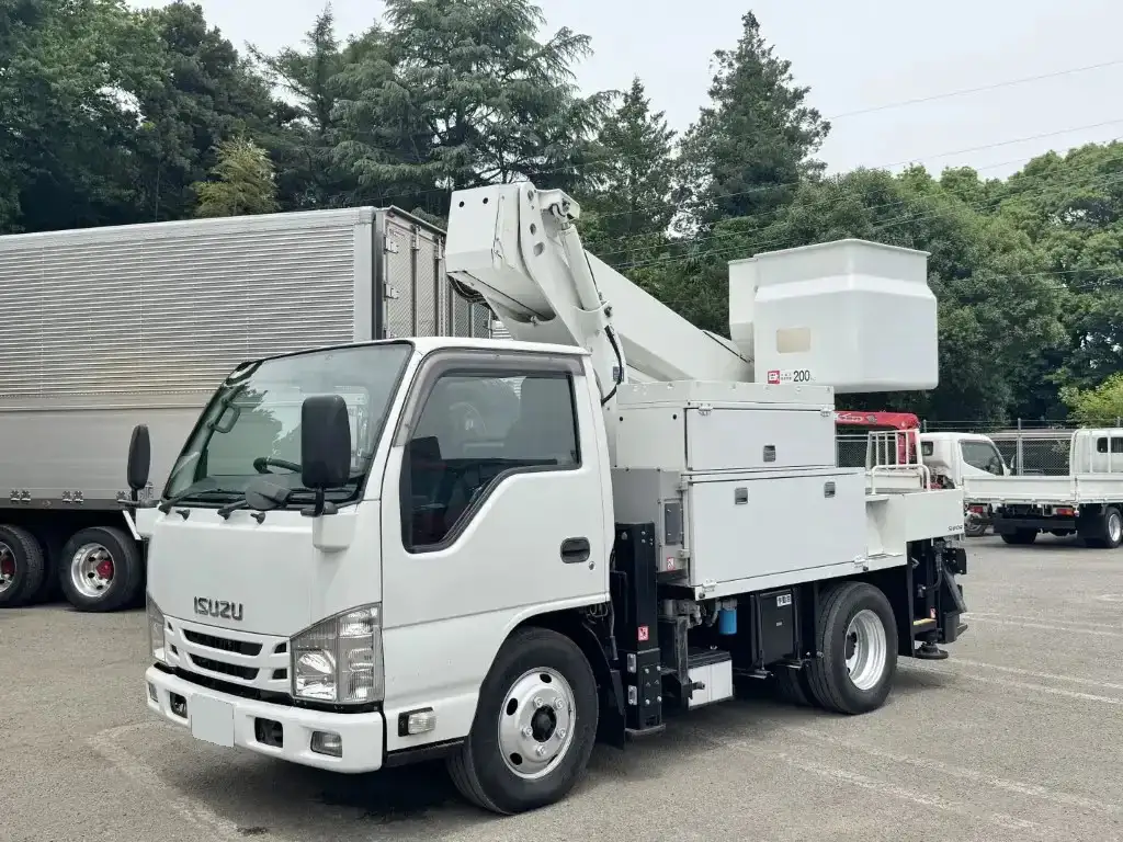 いすゞ エルフ 小型 高所・建柱車 高所作業車 電工仕様 の中古トラック【車両No.188415】