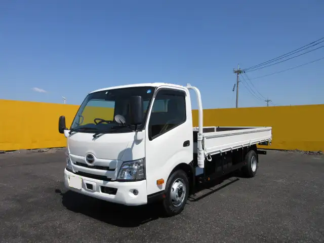 日野 デュトロ 小型 平ボディ 2KG-XZU720M R5 の中古トラック【車両No.188589】